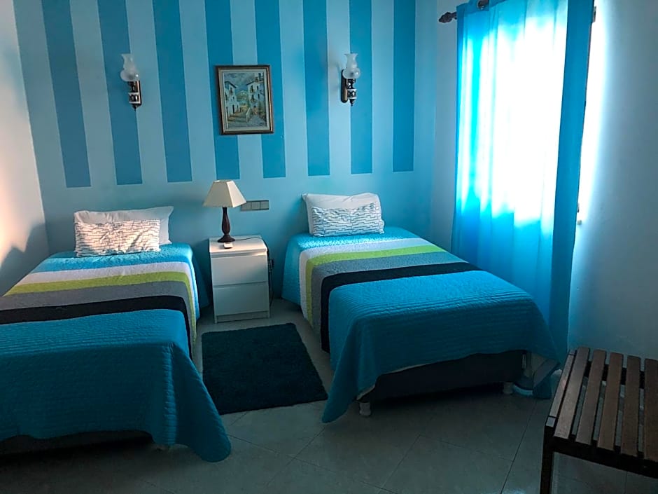 Apartamentos e Quartos Atalaia