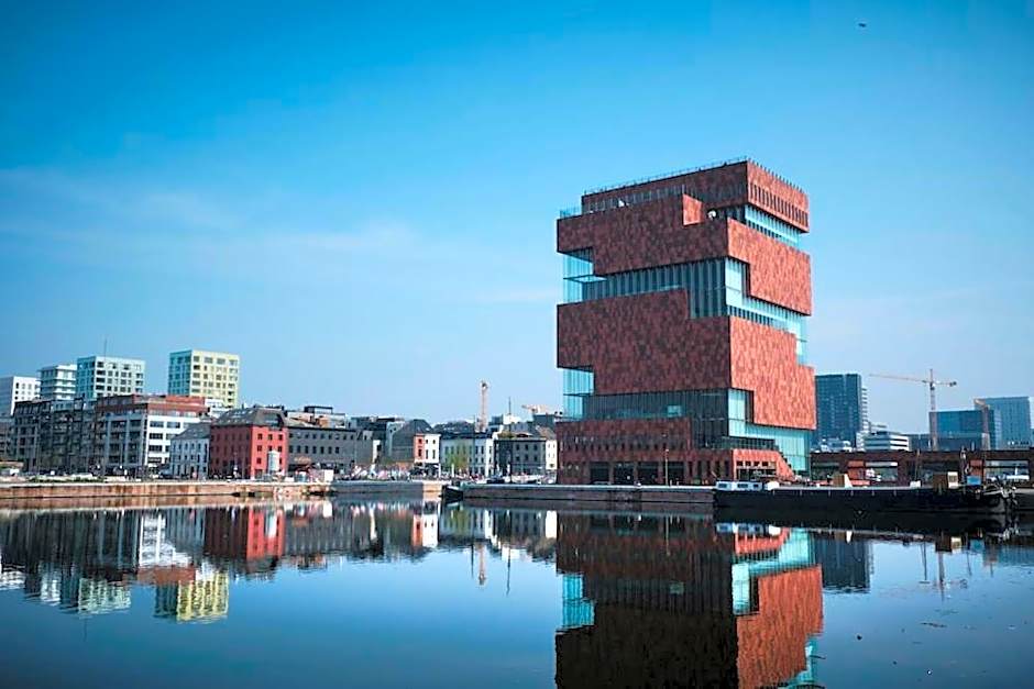 National City Apartments