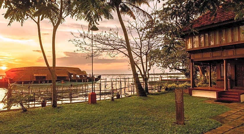 Coconut Lagoon - CGH Earth