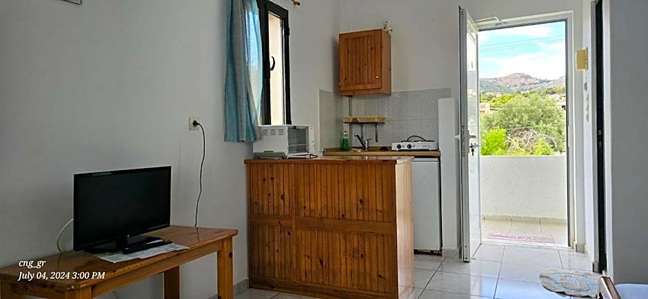 Ero Aegina Hospitality