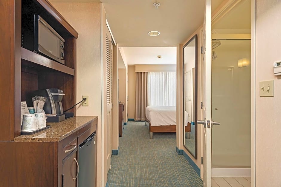 Hilton Garden Inn Overland Park