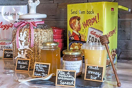 Connecting Family Room