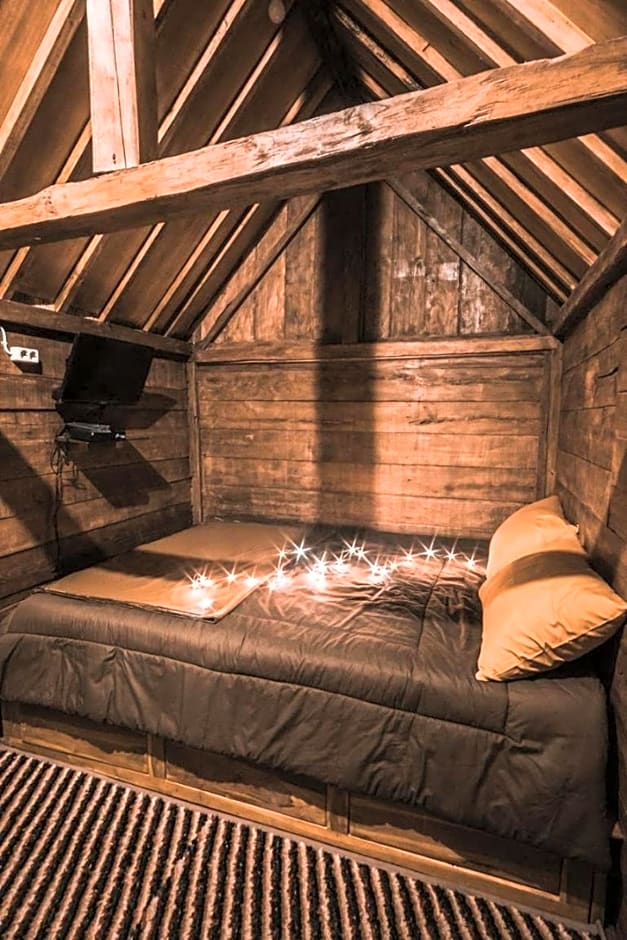 Singgasana Villa & Resto