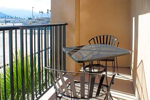 Super 8 by Wyndham Indio