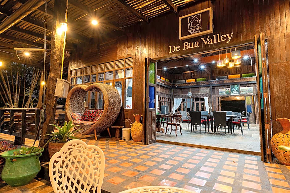De Bua Valley