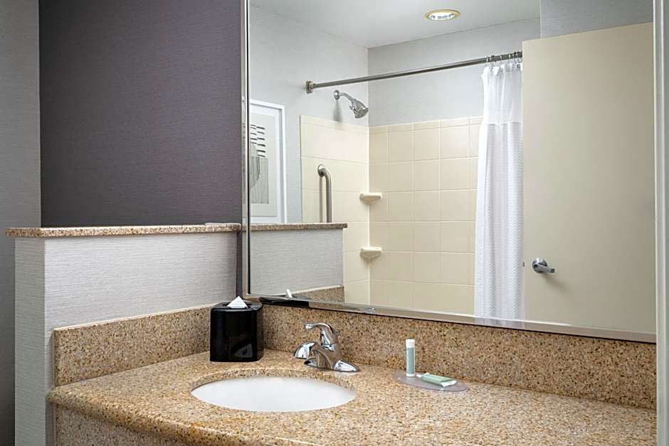 Courtyard by Marriott Kingston