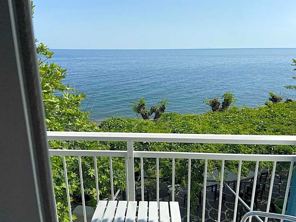 Samothraki Akrogiali Rooms