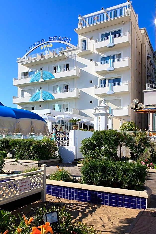 Luxor Cattolica Beach Hotel