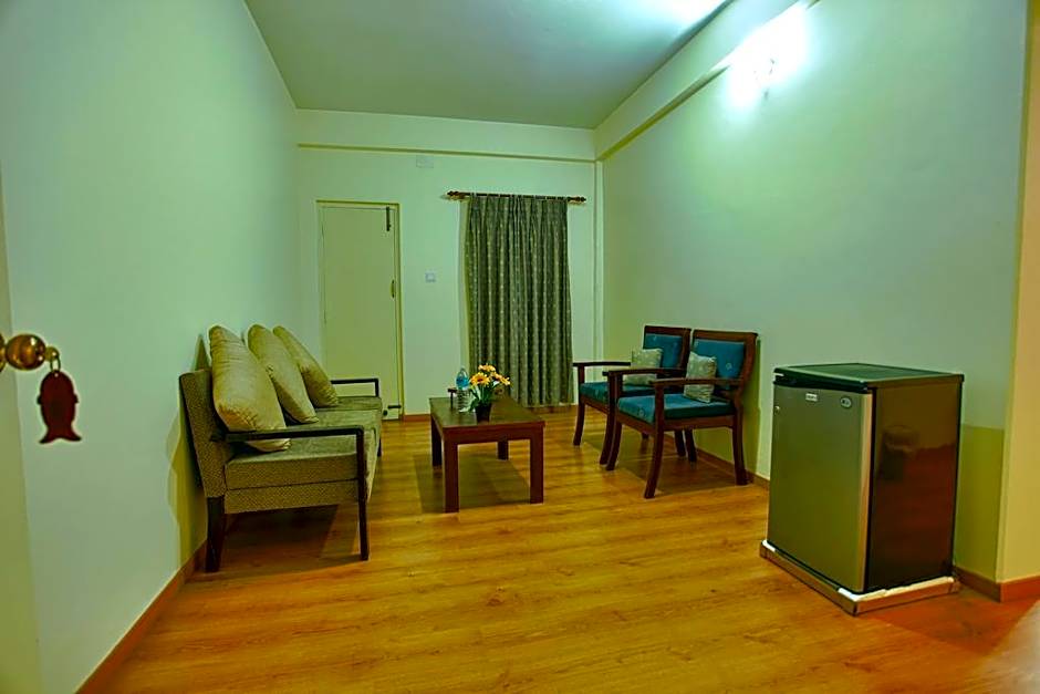 Hotel Crown Himalayas