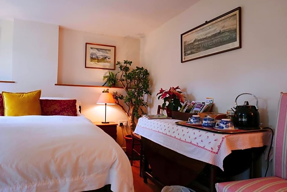 The Potting Shed, self contained, detached retreat in Shapwick village