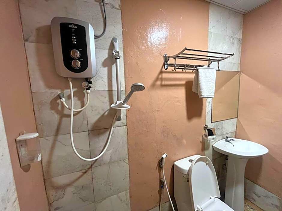 Capital O 89333 Musse Hotel