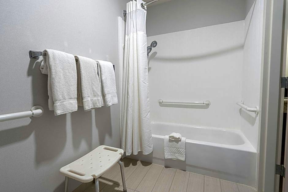 Courtyard by Marriott Cleveland Willoughby