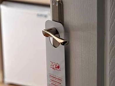 Huxley Hotel and Aparts Old City