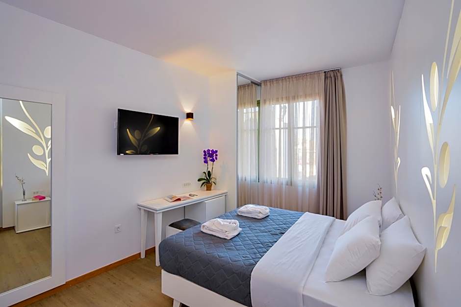 Elia Portou Luxury Residence