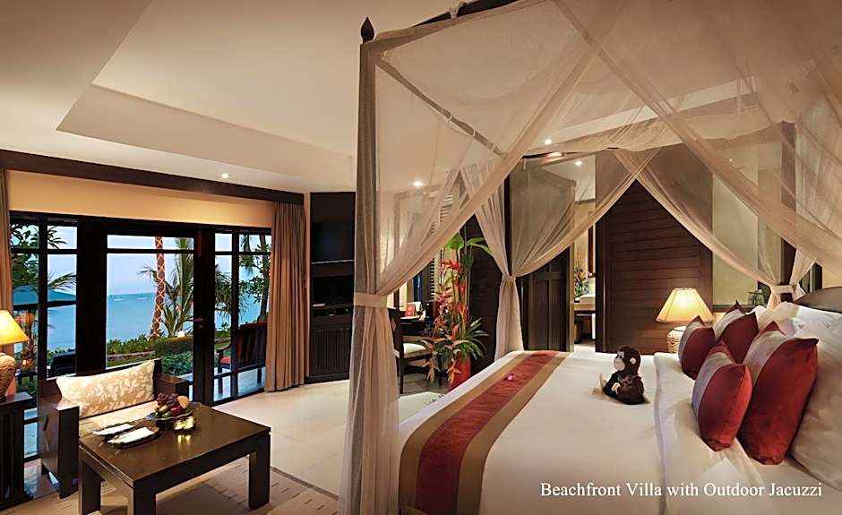 Photo 1 of 5 of Villa, Beachfront
