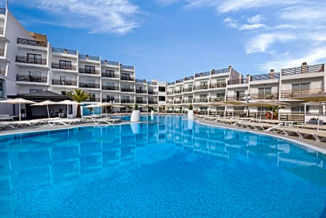 Palmanova Suites by TRH