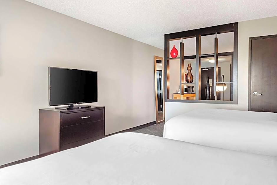 Cambria Hotel Minneapolis Maple Grove