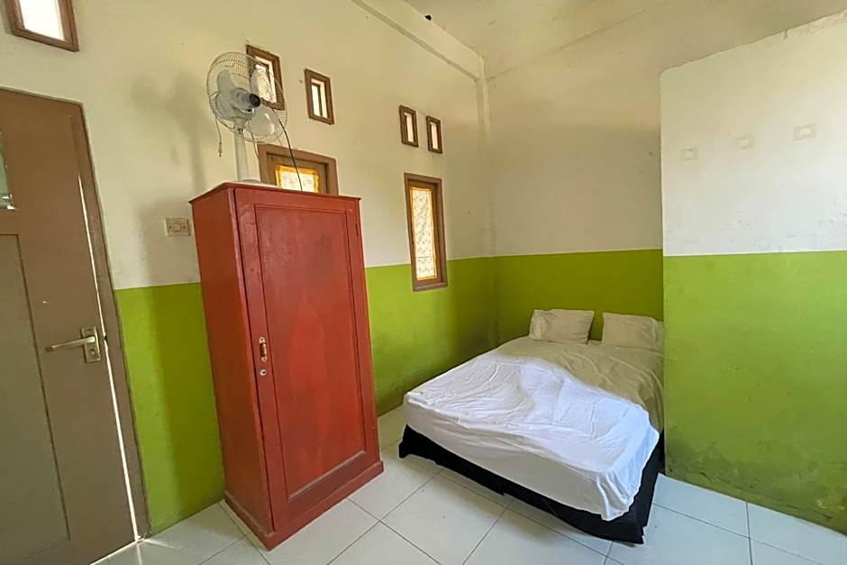 OYO Life 93075 Nova Jaya 2 Homestay Syariah