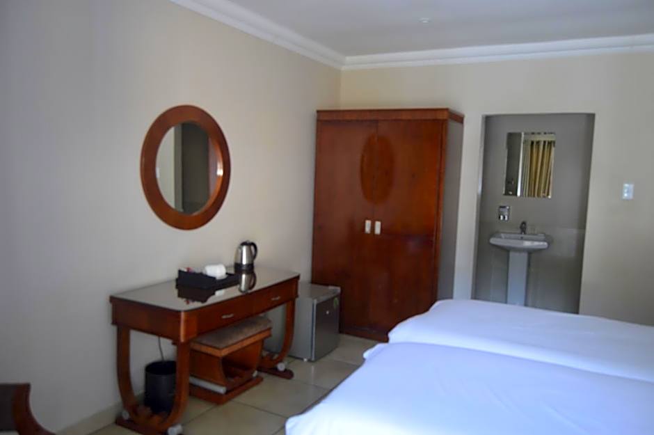 Lakeview Boutique Hotel & Conference Center