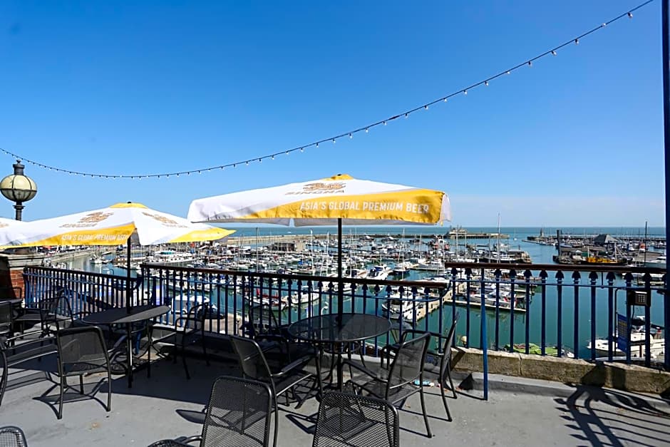 Royal Temple Yacht Club