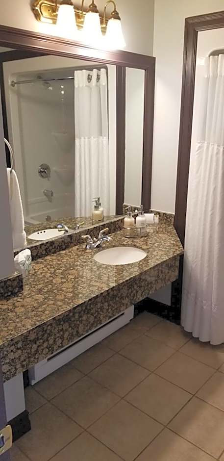 Monastery Spa & Suites