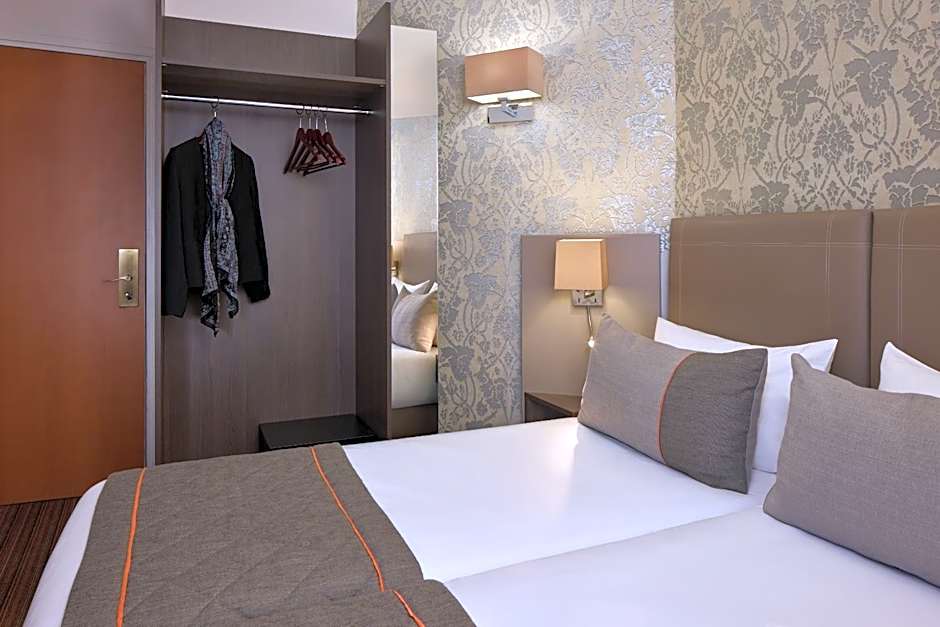 Timhotel Tour Eiffel