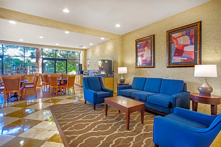 Comfort Inn & Suites Newark Fremont - Silicon Valley