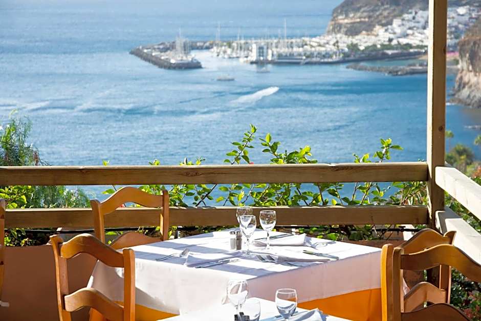 Mogan Princess & Beach Club