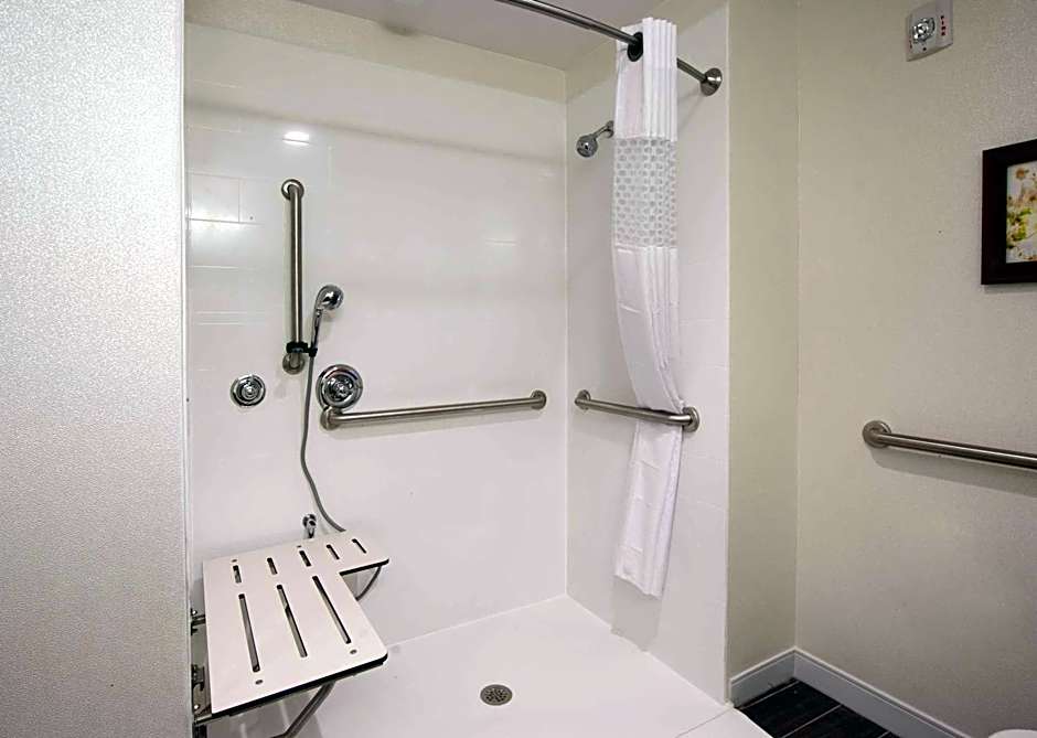 Hampton Inn & Suites by Hilton Augusta-Washington Rd