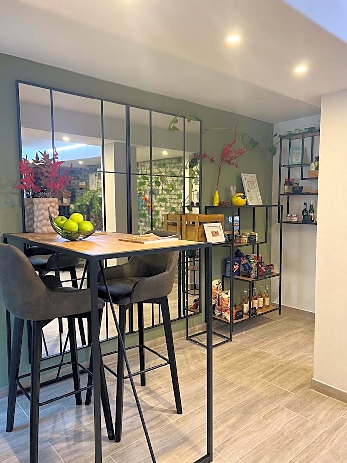 SOFI-LIVING-APARTMENTS