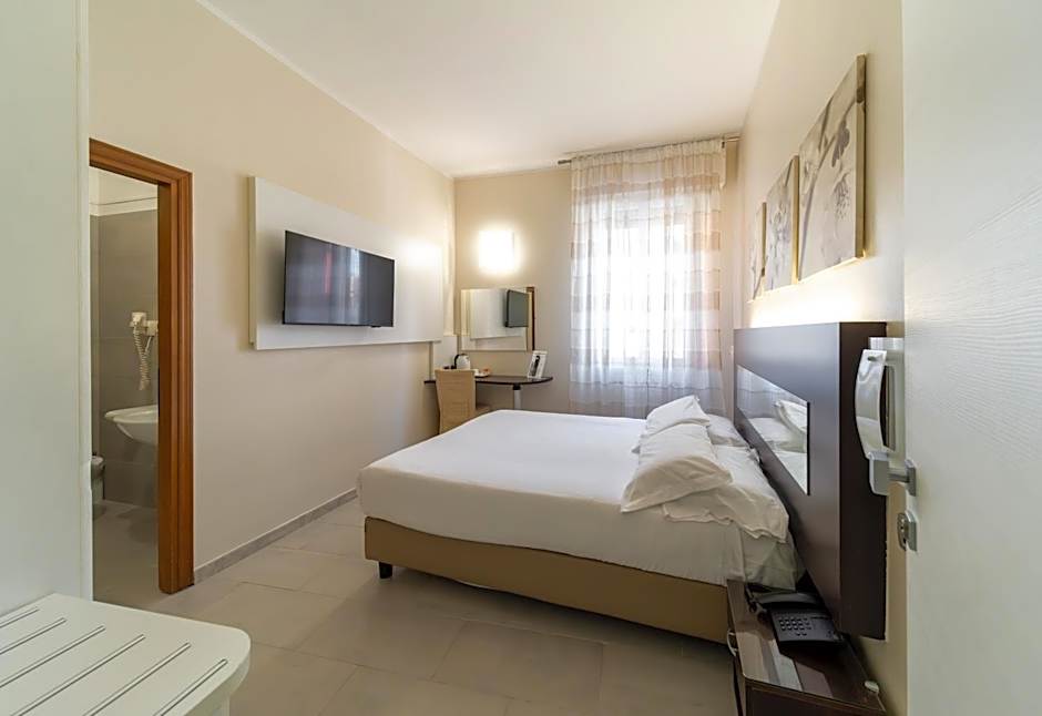 Hotel University