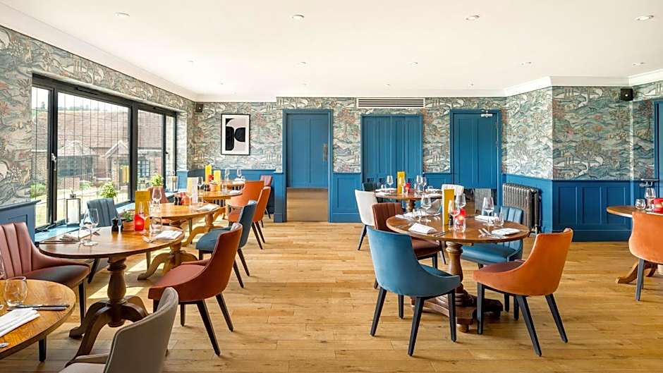 voco Lythe Hill Hotel Spa By IHG