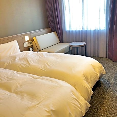 Hollywood Twin Room -Non-Smoking - Eco Plan(No Daily Cleaning)