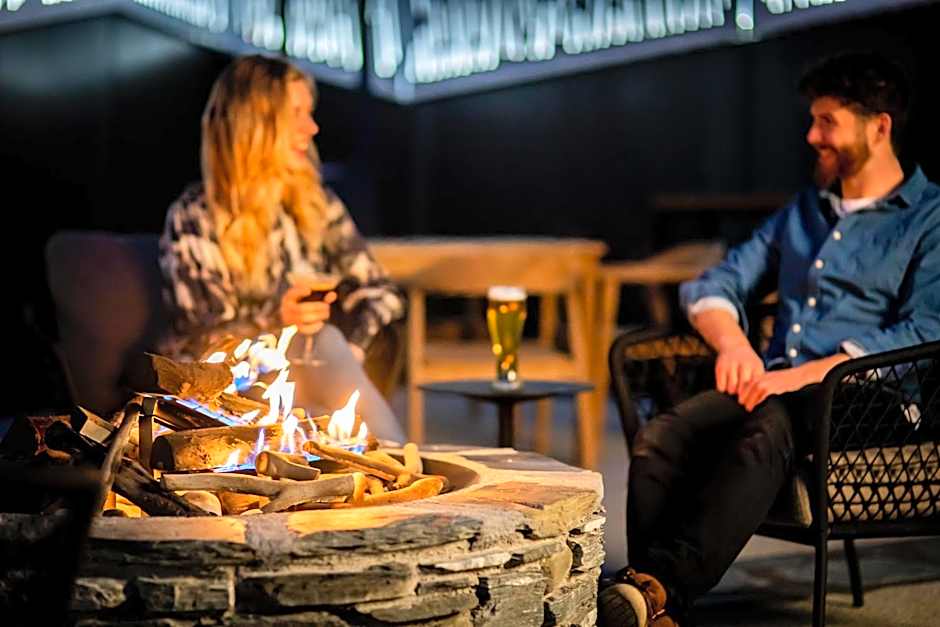 Holiday Inn Express And Suites Queenstown By IHG