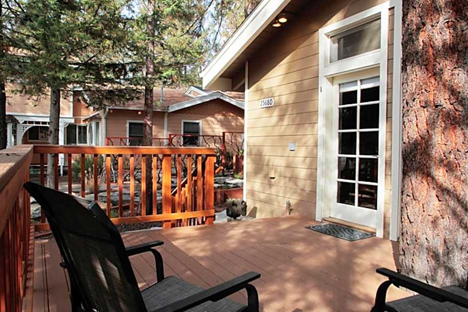 Silver Pines Lodge