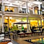 Queens Beach Hotel