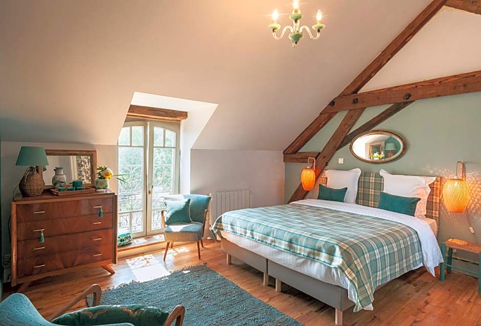 Chai du Chateau de Morteuil