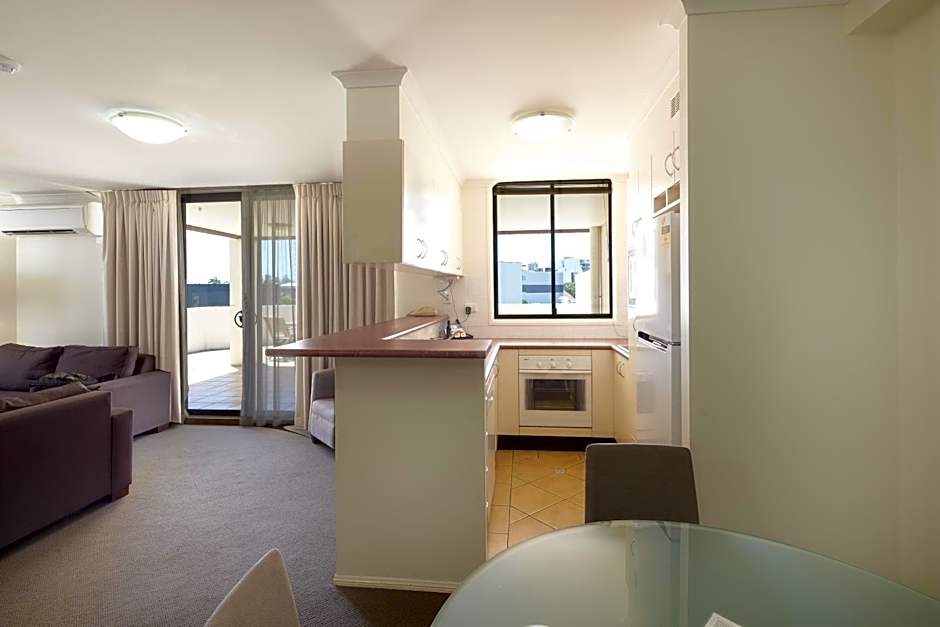 West End Central Apartments