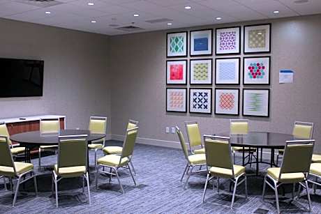 Holiday Inn Express Athens - University Area