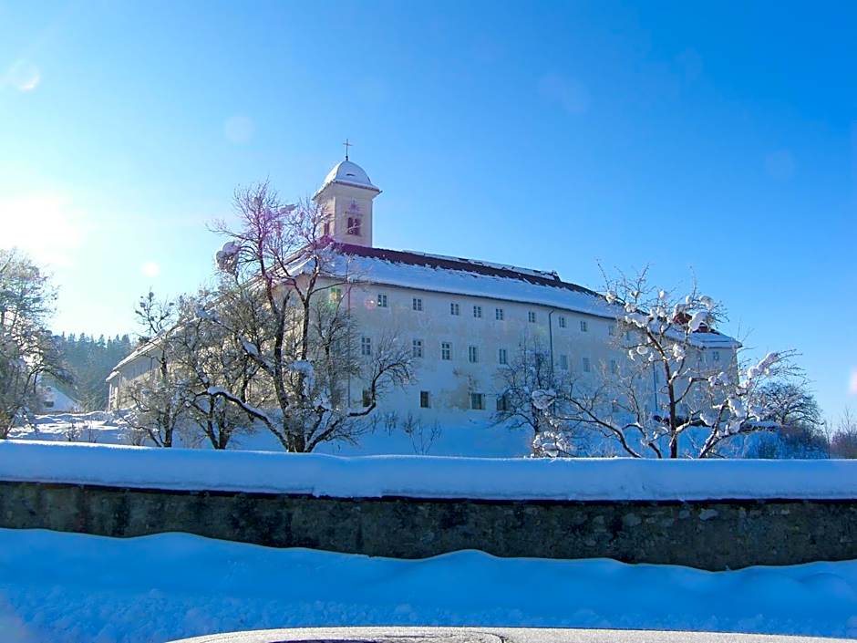 Stift St. Georgen am Längsee