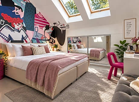 Deluxe Double or Twin Room