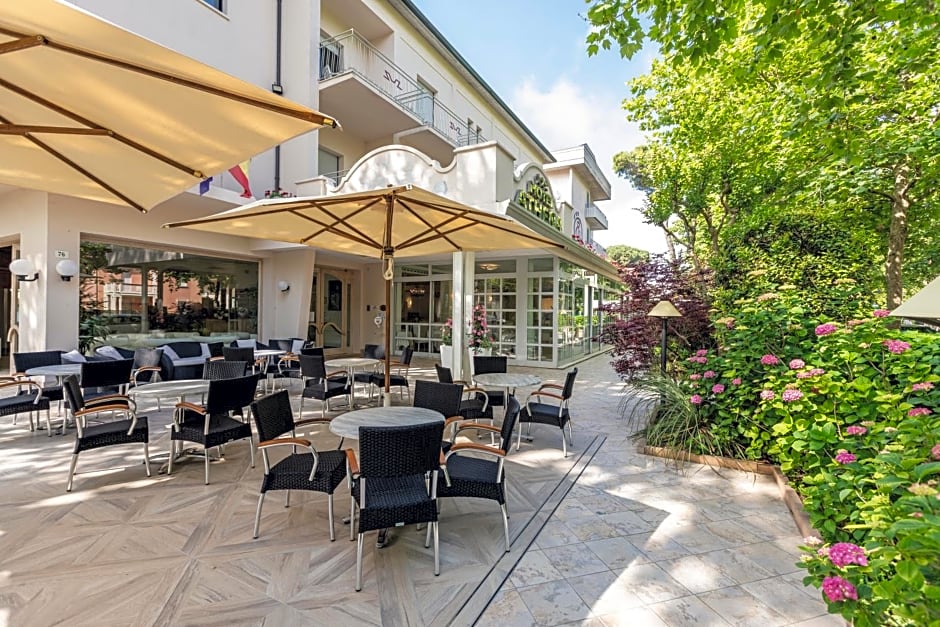 Hotel Athena