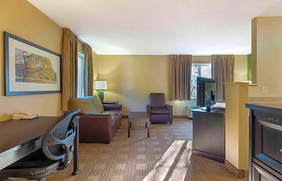 Extended Stay America Suites - Hartford - Farmington