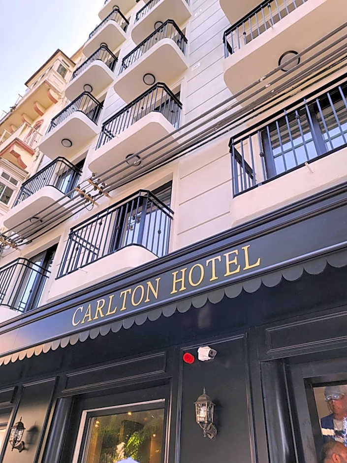 Carlton Hotel