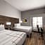 La Quinta Inn & Suites by Wyndham Denton - University Drive