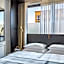 Roomers Munich, Autograph Collection by Marriott