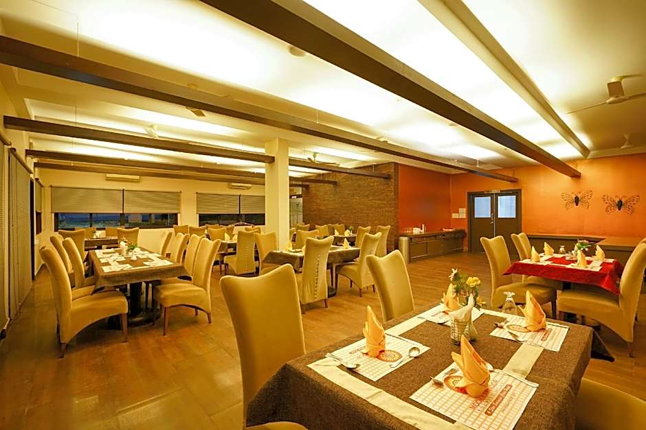 Super Townhouse Mookkannoor Tourist Home