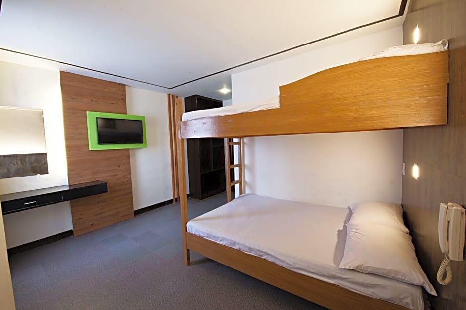 Hotel Henrico  Kisad