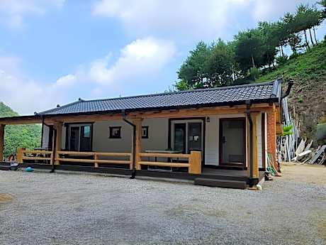 Choi Yeonggol BNB
