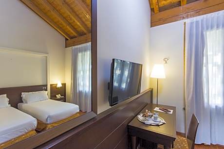 Romantic Double Room with Baltic Sauna access